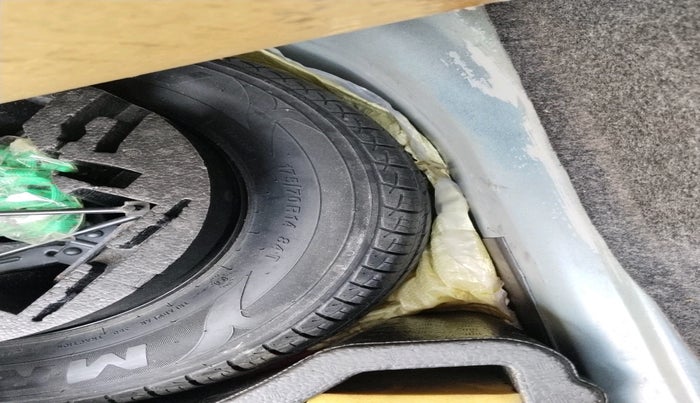 2017 Skoda Rapid STYLE 1.5 TDI AT, Diesel, Automatic, 1,43,927 km, tyre