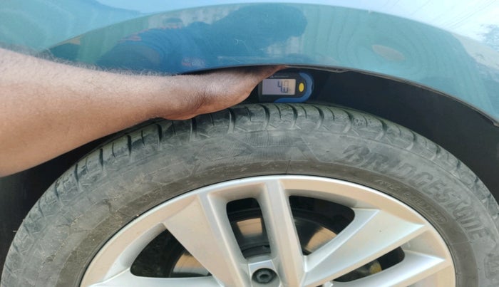 2017 Skoda Rapid STYLE 1.5 TDI AT, Diesel, Automatic, 1,43,927 km, tyre