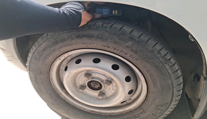 2011 Maruti Alto LXI, Petrol, Manual, 48,808 km, tyre