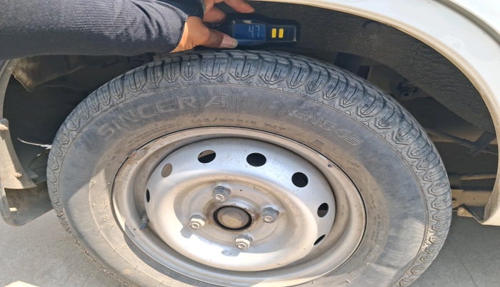 2011 Maruti Alto LXI, Petrol, Manual, 48,808 km, tyre