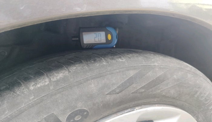 2012 Honda Brio S MT, Petrol, Manual, 43,548 km, tyre