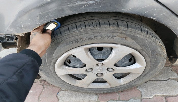 2013 Hyundai Verna FLUIDIC 1.6 CRDI EX, Diesel, Manual, 1,15,004 km, tyre