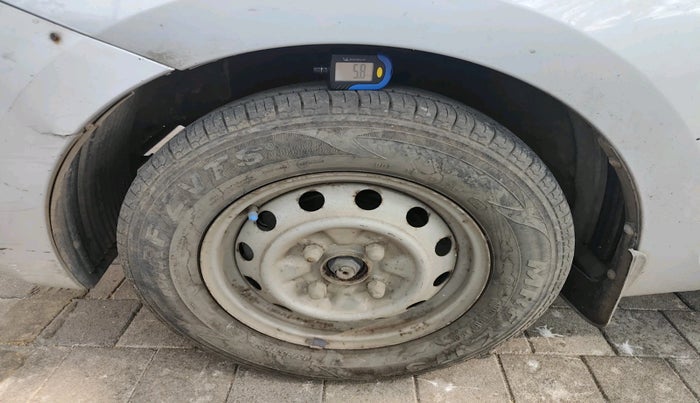 2012 Hyundai Eon ERA +, Petrol, Manual, 94,625 km, tyre