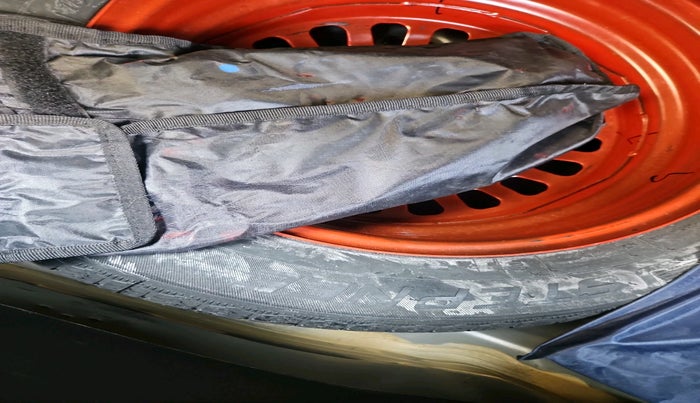 2022 Nissan MAGNITE XV PREMIUM TURBO CVT, Petrol, Automatic, 17,278 km, tyre