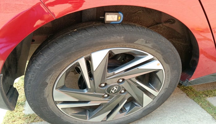 2021 Hyundai NEW I20 ASTA (O) 1.0 TURBO GDI DCT, Petrol, Automatic, 33,675 km, tyre