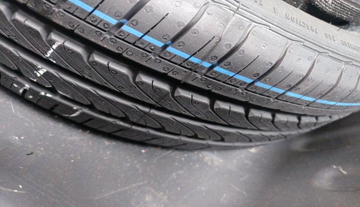 2018 Maruti Ciaz ALPHA 1.4 PETROL, Petrol, Manual, 68,163 km, tyre