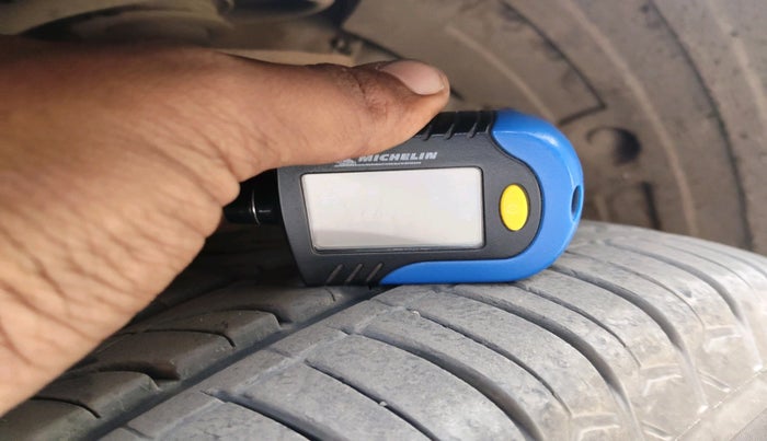 2020 Hyundai VENUE S 1.2, Petrol, Manual, 74,148 km, tyre