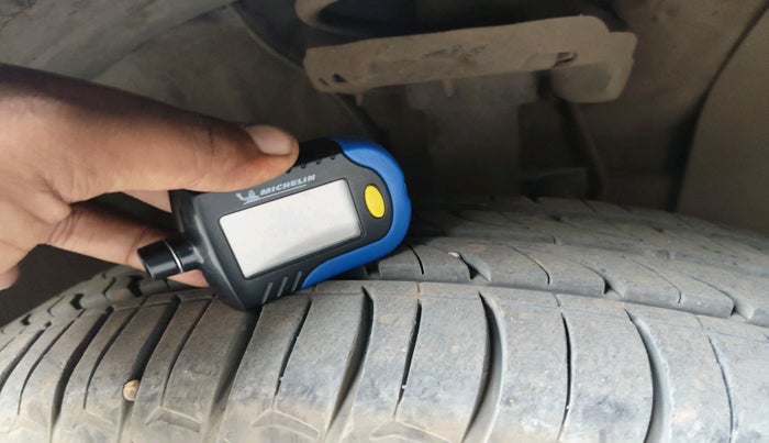 2020 Hyundai VENUE S 1.2, Petrol, Manual, 74,148 km, tyre