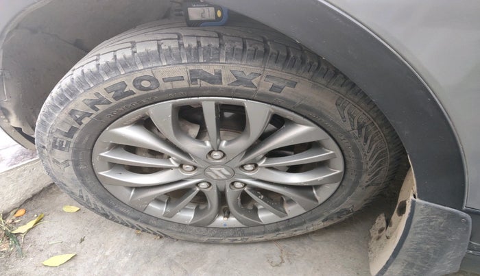 2016 Maruti S Cross ZETA 1.3, Diesel, Manual, 1,19,920 km, tyre