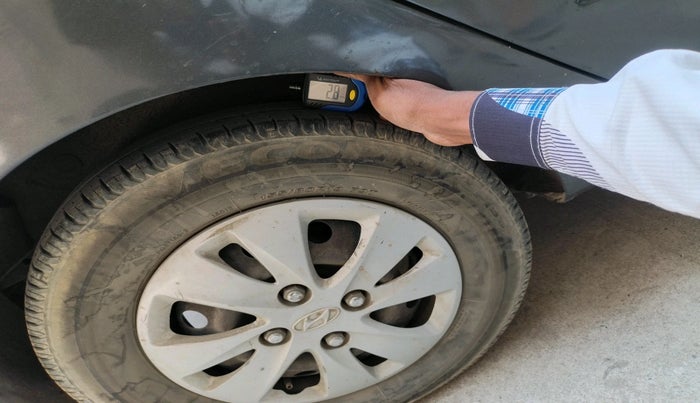 2011 Hyundai i10 MAGNA 1.2, Petrol, Manual, 1,18,505 km, tyre