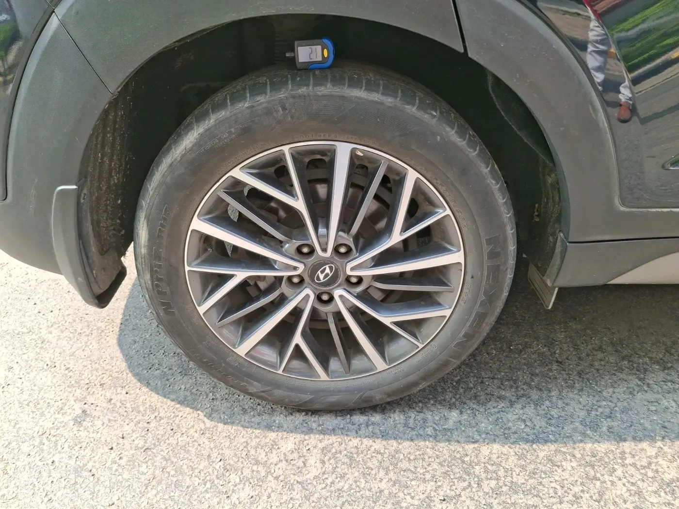 2021 Hyundai Tucson GLS 2WD AT PETROL, Petrol, Automatic, 41,206 km, tyre