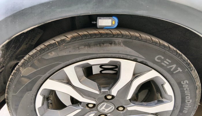 2017 Honda WR-V 1.2L I-VTEC VX MT, Petrol, Manual, 1,06,723 km, tyre