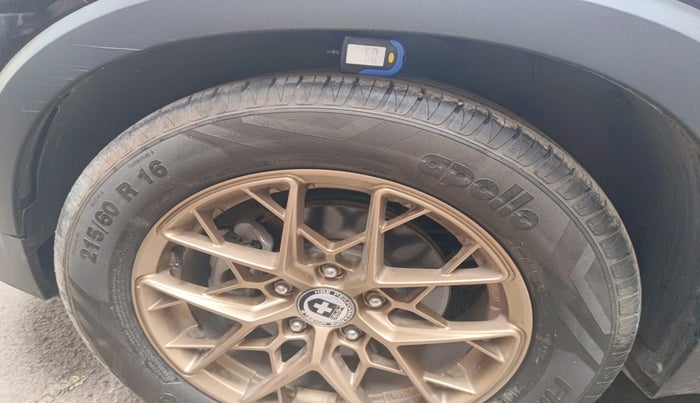 2022 KIA SONET HTX 1.5 AT, Diesel, Automatic, 22,065 km, tyre