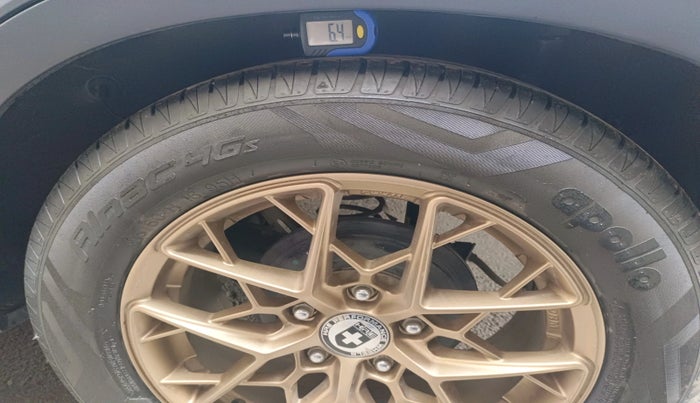 2022 KIA SONET HTX 1.5 AT, Diesel, Automatic, 22,065 km, tyre