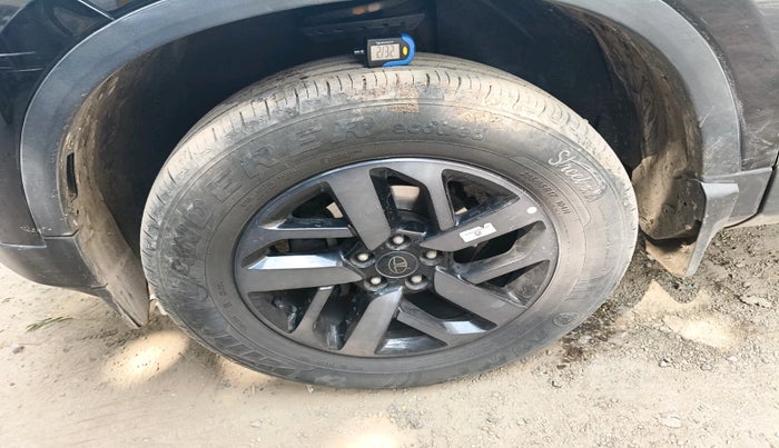 2024 Tata Harrier PURE PLUS S DARK EDITION, Diesel, Manual, 39,881 km, tyre