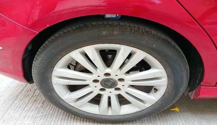 2013 Mercedes Benz B Class B 180 SPORTS PETROL, Petrol, Automatic, 98,873 km, tyre