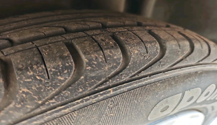 2015 Chevrolet Sail 1.2 LS ABS, Petrol, Manual, 11,355 km, tyre