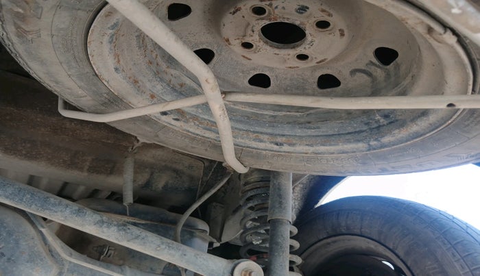 2011 Maruti Eeco 5 STR WITH A/C+HTR CNG, CNG, Manual, 2,24,020 km, tyre