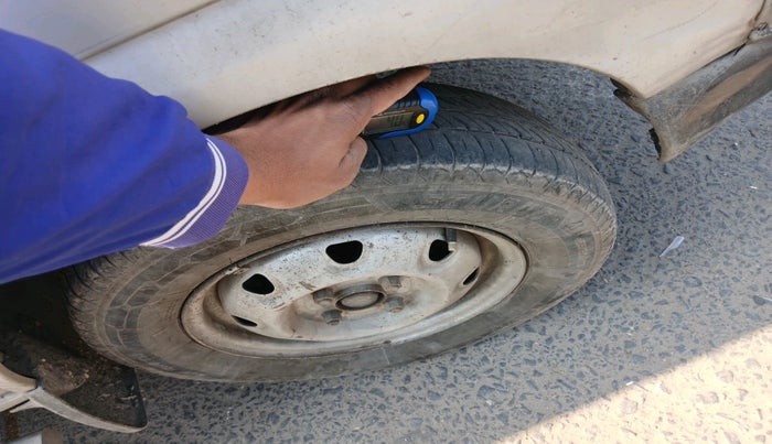 2011 Maruti Eeco 5 STR WITH A/C+HTR CNG, CNG, Manual, 2,24,020 km, tyre