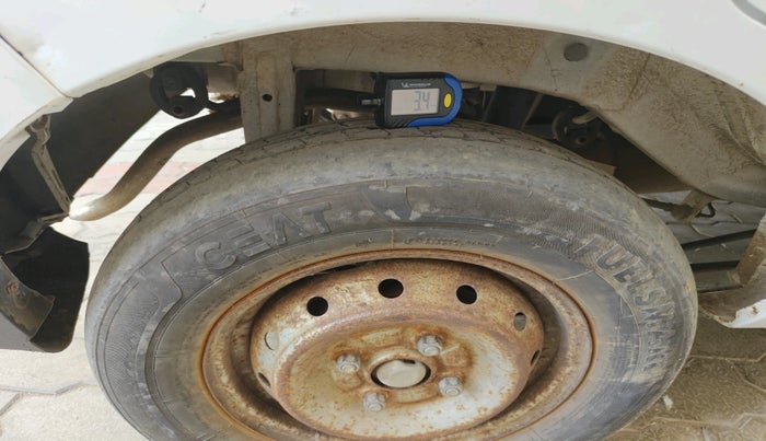 2022 Maruti Alto VXI, Petrol, Manual, 27,573 km, tyre