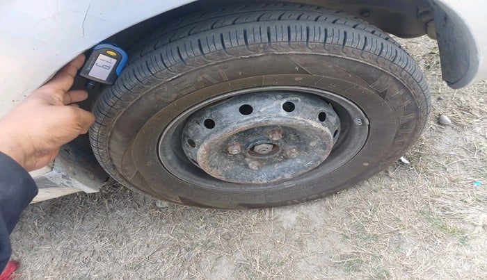 2014 Maruti Alto 800 LXI, Petrol, Manual, 1,10,614 km, tyre