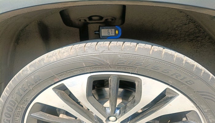 2022 MG HECTOR SHARP EX 1.5 PETROL CVT, Petrol, Automatic, 42,241 km, tyre