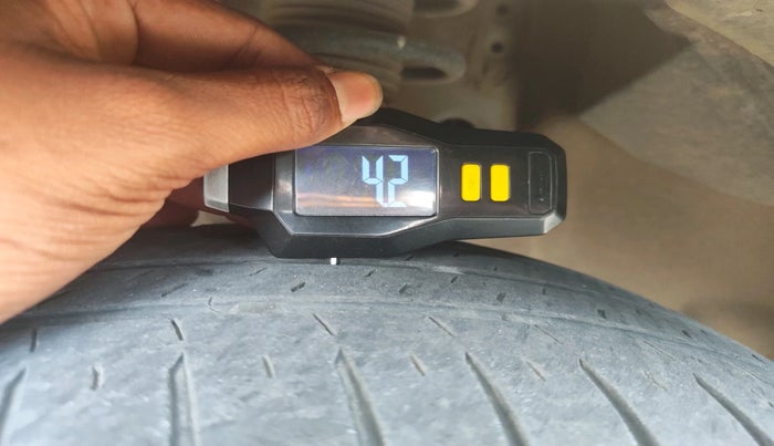 2022 Maruti Ertiga ZXI AT SHVS, Petrol, Automatic, 57,942 km, tyre