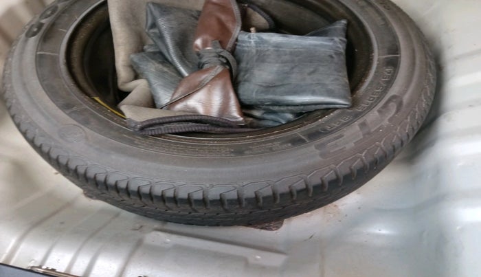 2008 Honda City 1.5L I-VTEC S MT, Petrol, Manual, 1,61,517 km, tyre