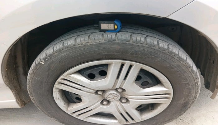 2008 Honda City 1.5L I-VTEC S MT, Petrol, Manual, 1,61,517 km, tyre