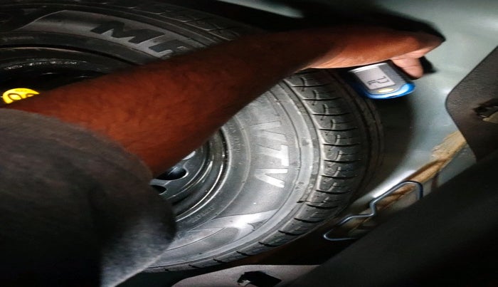 2017 Maruti Baleno ZETA PETROL 1.2, Petrol, Manual, 20,220 km, tyre