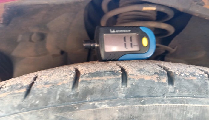 2017 Ford Figo Aspire TITANIUM1.5 DIESEL, Diesel, Manual, 1,40,203 km, tyre