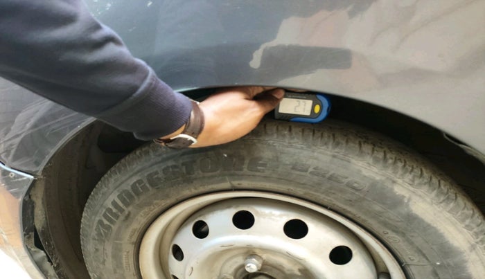 2014 Hyundai i10 MAGNA 1.1, Petrol, Manual, 37,857 km, tyre