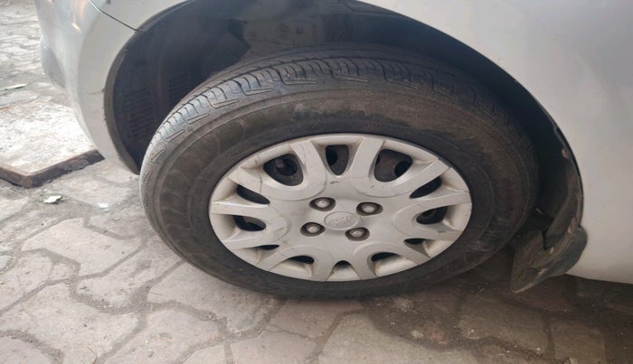 2010 Hyundai i20 MAGNA 1.2, Petrol, Manual, 42,671 km, tyre