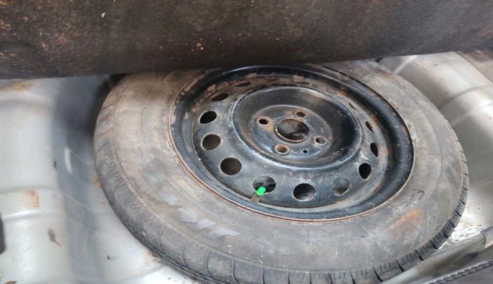 2010 Hyundai i20 MAGNA 1.2, Petrol, Manual, 42,671 km, tyre