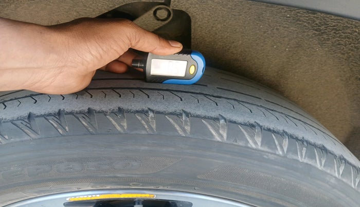 2022 Tata Safari XZ PLUS JET, Diesel, Manual, 53,752 km, tyre