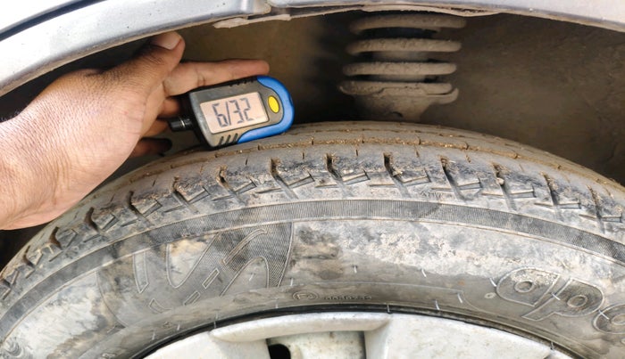 2019 Maruti Eeco 5 STR WITH A/C+HTR, CNG, Manual, 2,13,413 km, tyre