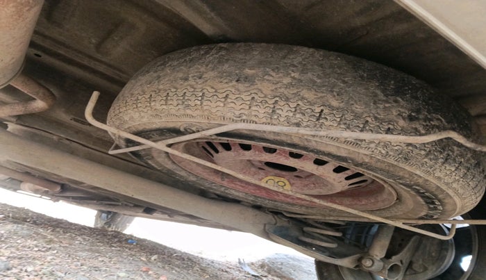 2022 Renault TRIBER RXZ, Petrol, Manual, 1,03,593 km, tyre