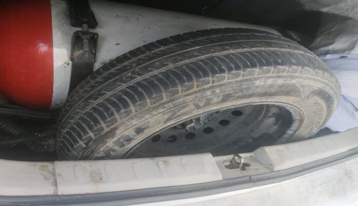 2018 Maruti Celerio VXI CNG, CNG, Manual, 66,830 km, tyre