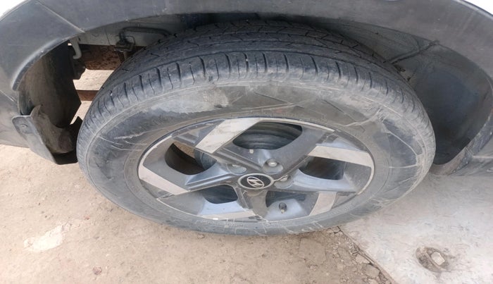 2019 Hyundai VENUE SX PLUS 1.0 TURBO DCT, Petrol, Automatic, 76,702 km, tyre