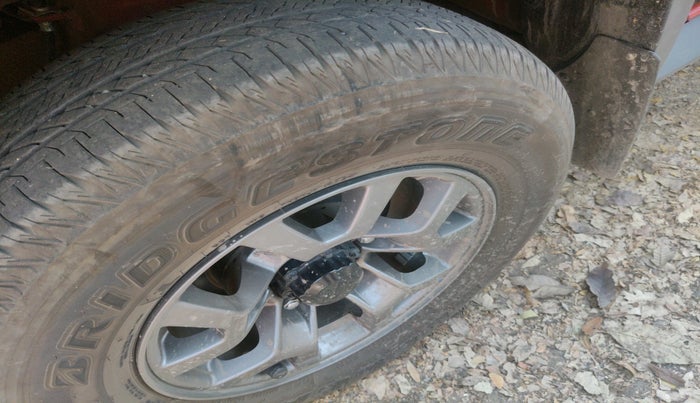 2024 Maruti JIMNY ALPHA ALL GRIP PRO MT DUAL TONE, Petrol, Manual, 8,232 km, tyre