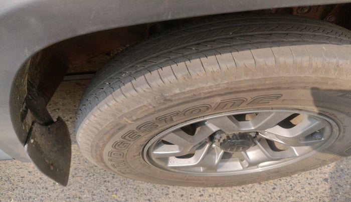 2024 Maruti JIMNY ALPHA ALL GRIP PRO MT DUAL TONE, Petrol, Manual, 8,232 km, tyre