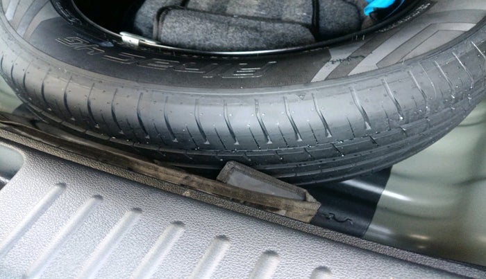 2023 Hyundai Creta SX (O) IVT 1.5 PETROL, Petrol, Automatic, 39,185 km, tyre