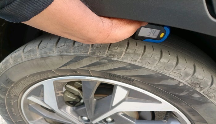 2023 Hyundai Creta SX (O) IVT 1.5 PETROL, Petrol, Automatic, 39,185 km, tyre