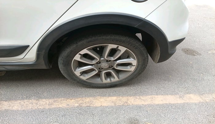 2017 Hyundai i20 Active 1.2 S, Petrol, Manual, 35,441 km, tyre