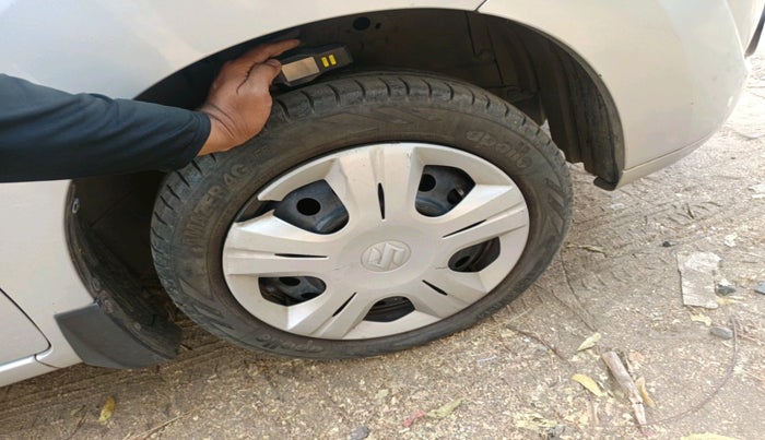 2012 Maruti Wagon R 1.0 VXI, Petrol, Manual, 96,955 km, tyre