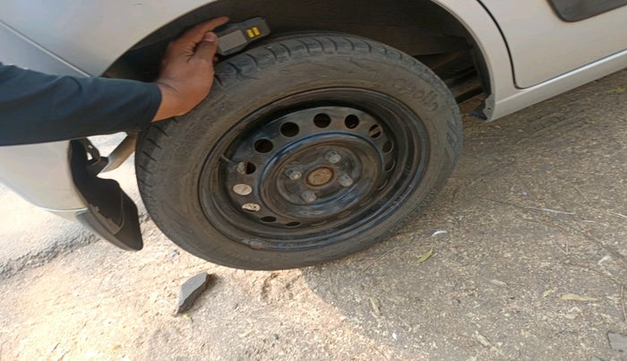 2012 Maruti Wagon R 1.0 VXI, Petrol, Manual, 96,955 km, tyre