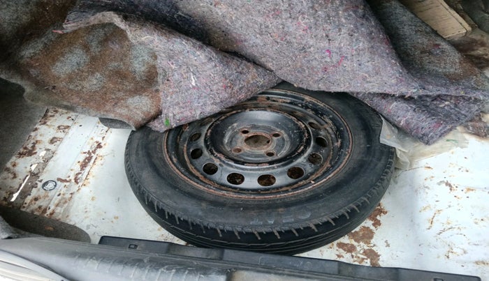 2006 Honda City 1.5L GXI, Petrol, Manual, 1,10,612 km, tyre