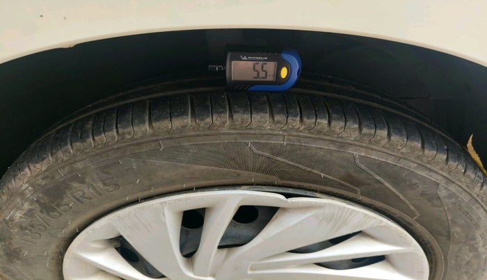 2021 Maruti Ertiga VXI CNG, CNG, Manual, 66,640 km, tyre
