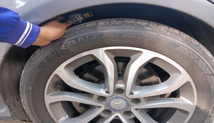 2015 Mercedes Benz C Class C 200 AVANTGARDE, Petrol, Automatic, 16,351 km, tyre