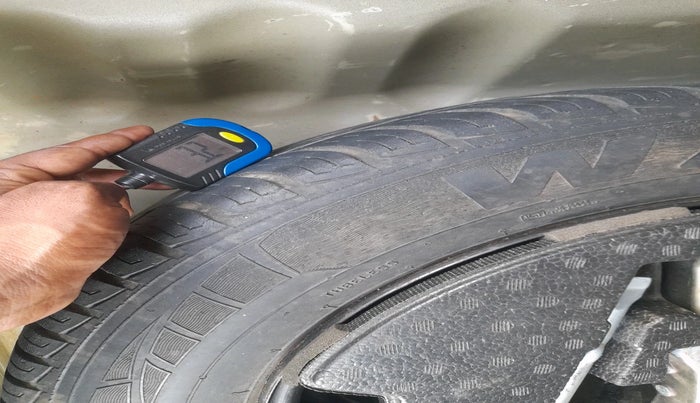 2018 Maruti Vitara Brezza VDI (O), Diesel, Manual, 1,34,501 km, tyre